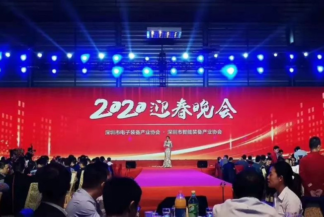 每一套設(shè)計我們都細心研究，集體討論